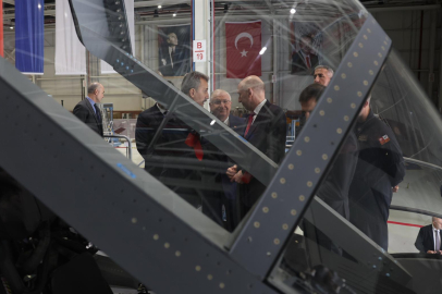 İngiltere Savunma Bakanı Healey TUSAŞ'ta